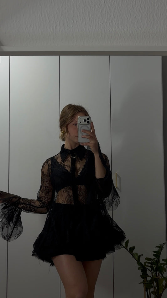 Lace Volume Shirt – Black / White