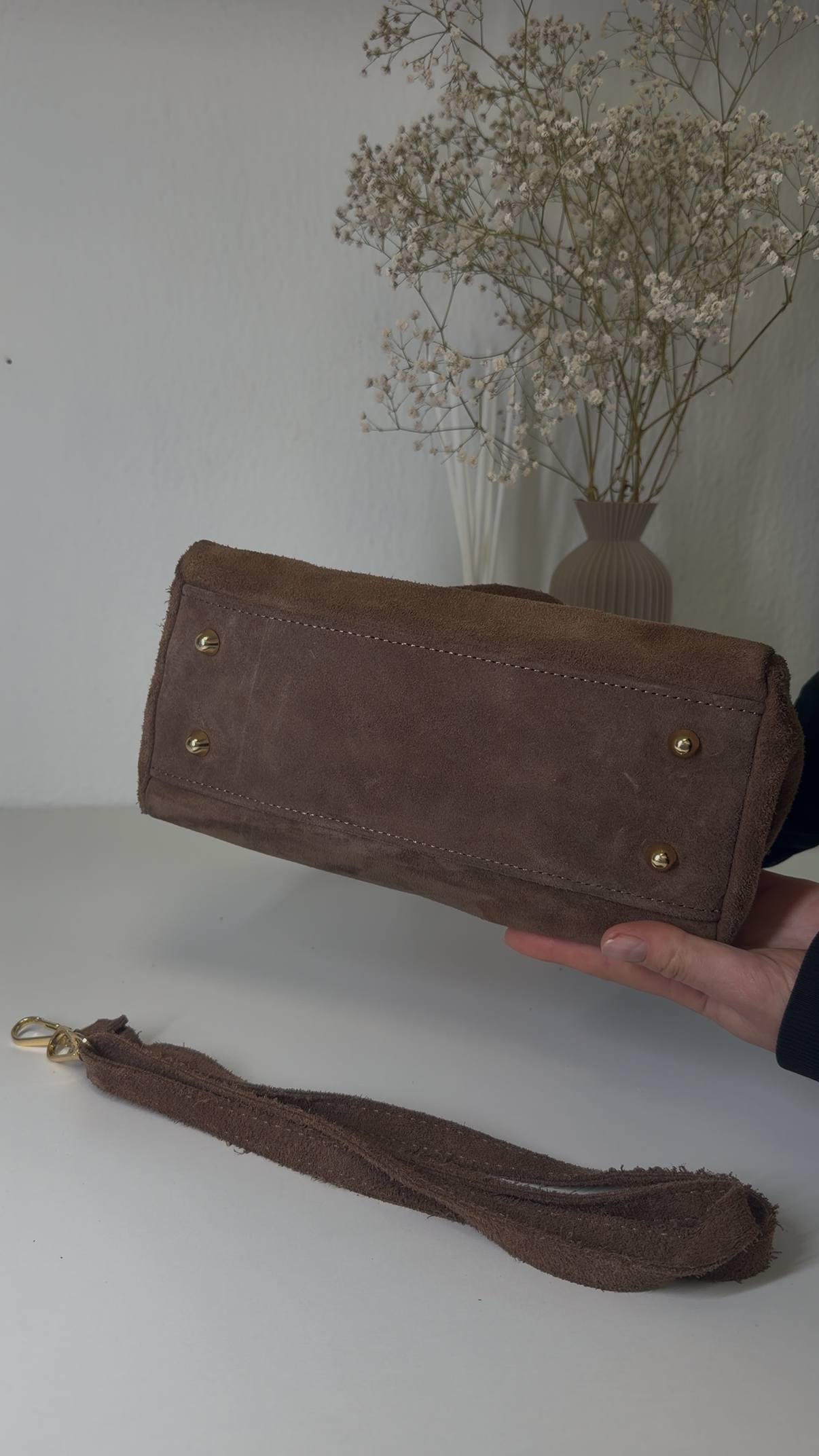 Classic Leather Shoulder Bag